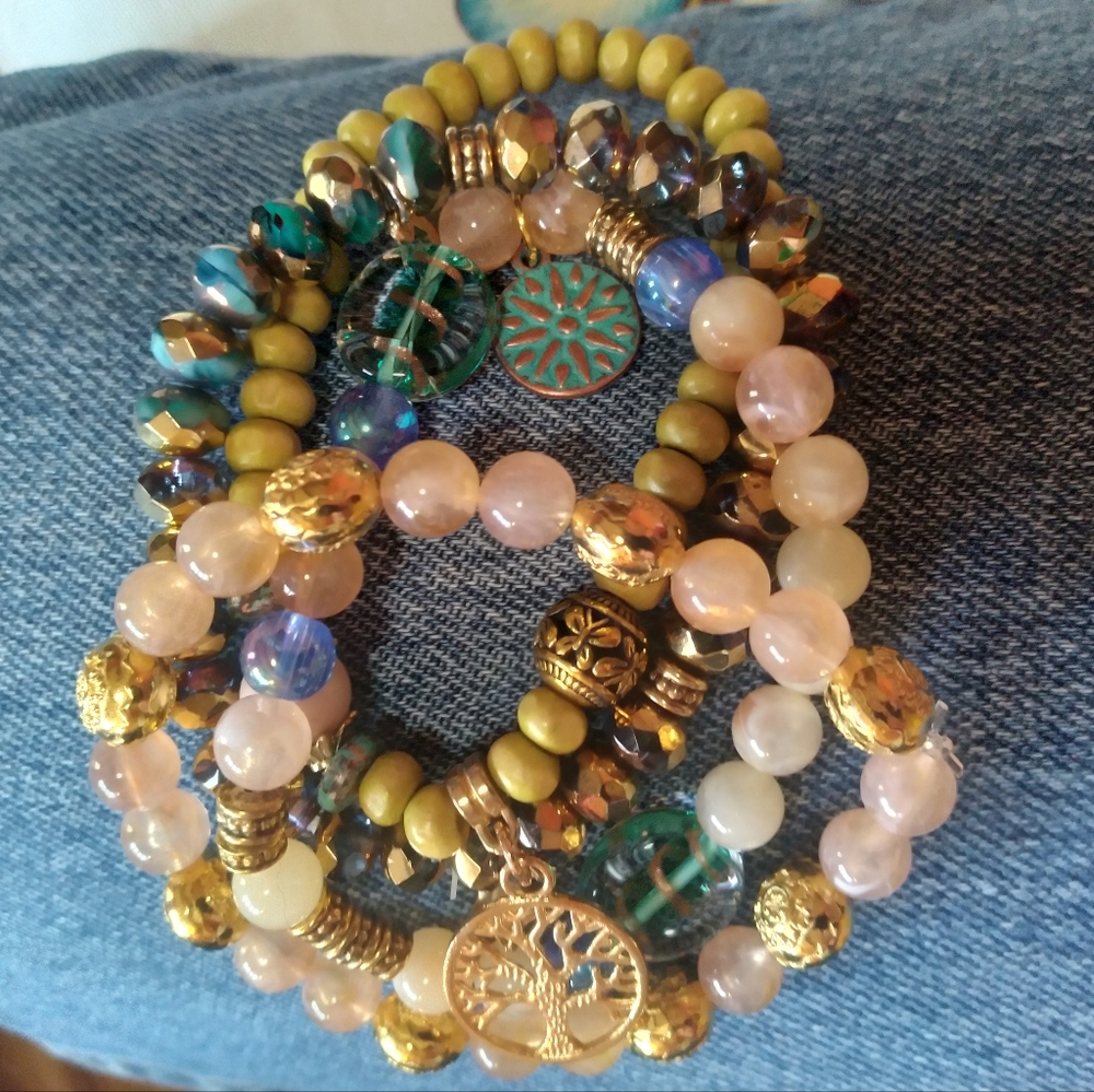 Boho Stretch Bead Bracelets 🌼 - Picture 7 of 10